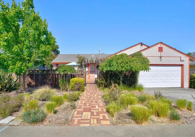 Homes for sale in Vallejo, CA | 1412 Lassen St, Vallejo, CA 94591 | MLS# ML82019909