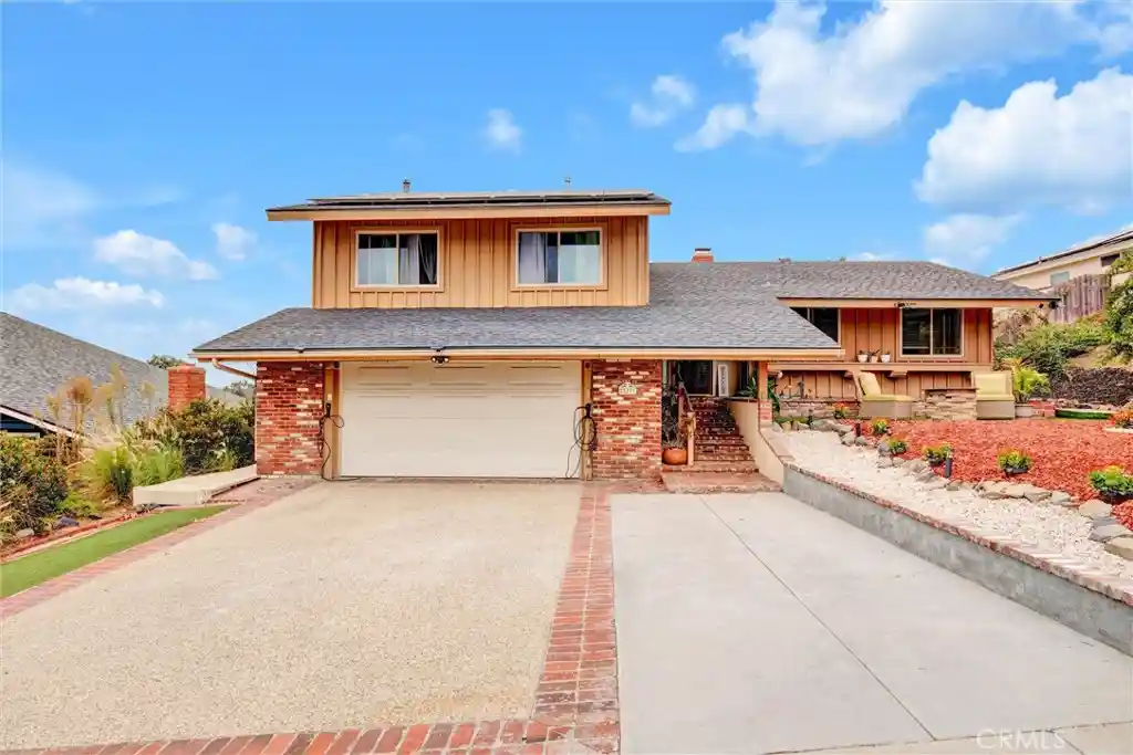 Photo 1 of Single family home for sale at 25231 Pericia, Mission Viejo, CA 92691 | MLS# PW26133922 | Listing updated on 2026-10-21