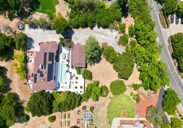 Photo 2 of Sale Pending at 16057 Shannon Rd, Los Gatos, CA 95032 | MLS# ML82051259 | Listing updated on 2026-10-02