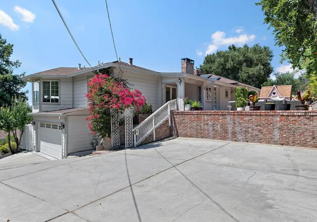 Photo 3 of Sale Pending at 16057 Shannon Rd, Los Gatos, CA 95032 | MLS# ML82051259 | Listing updated on 2026-10-02