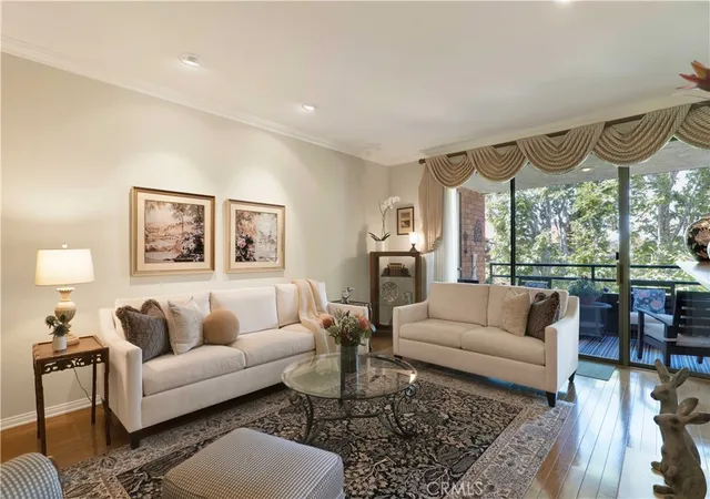 Photo 4 of Condo for sale at 4727 Park Encino Ln #230, Encino, CA 91436 | MLS# SR26130879 | Listing updated on 2026-10-12