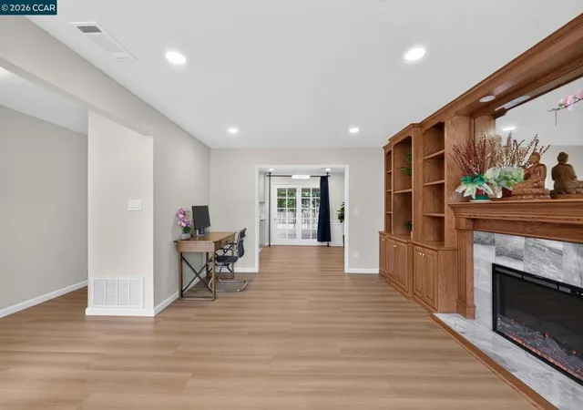 Photo 4 of Single family home for sale at 1325 Belfair Dr, Pinole, CA 94564 | MLS# 41138986 | Listing updated on 2026-06-26