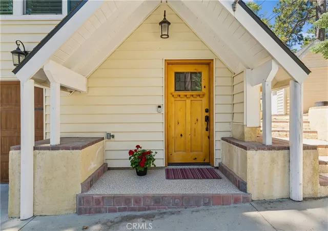 Photo 4 of Single family home for sale at 26355 Augusta, Lake Arrowhead, CA 92352 | MLS# IG26133498 | Listing updated on 2026-09-29