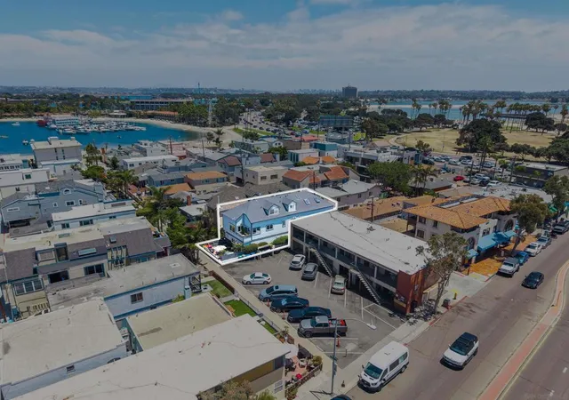 2nd image of 813 15 Isthmus Court, San Diego, CA 92109 | MLS# 260014969SD