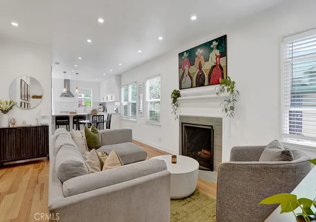 2nd image of 292 Monrovia, Long Beach, CA 90803 | MLS# OC26133845