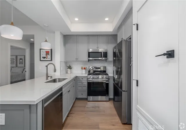 2nd image of 927 Deep Valley Dr #224, Rolling Hills Estates, CA 90274 | MLS# SB26133763
