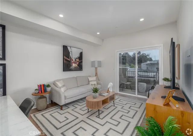 3rd image of 927 Deep Valley Dr #224, Rolling Hills Estates, CA 90274 | MLS# SB26133763
