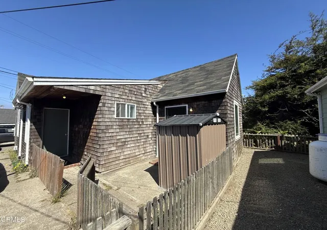Homes for sale in Fort Bragg, CA | 121 S Mcpherson St, Fort Bragg, CA 95437 | MLS# C1-11438