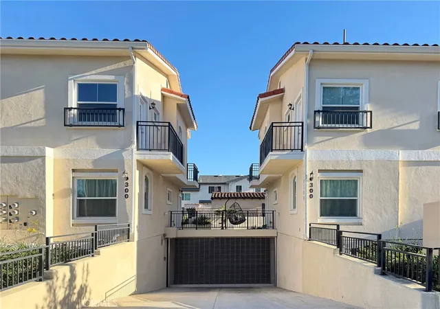Homes for sale in Alhambra, CA | 300 E Alhambra Road, Alhambra, CA 91801 | Houzeo