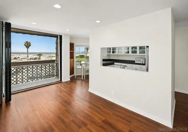 Homes for sale in San Diego, CA | 5155 Point Loma #8, San Diego, CA 92107 | MLS# 260014981SD