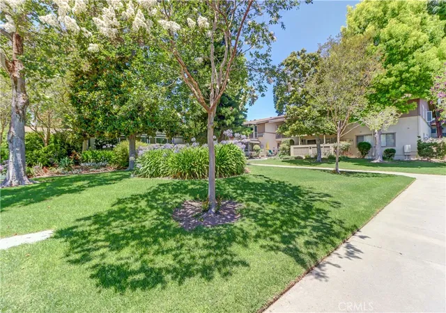 Photo 2 of Condo for sale at 524 Calle Aragon #N, Laguna Woods, CA 92637 | MLS# OC26134039 | Listing updated on 2026-10-05