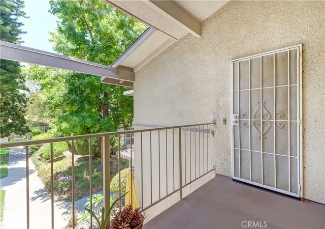 Homes for sale in Laguna Woods, CA | 524 Calle Aragon, Laguna Woods, CA 92637 | Houzeo