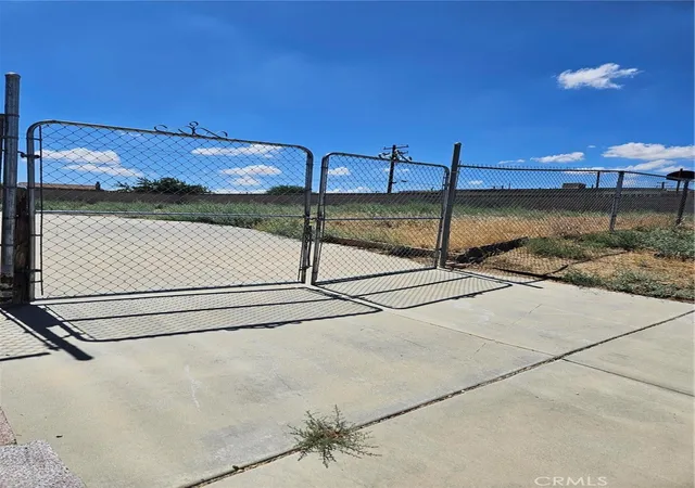 Homes for sale in Mojave, CA | 0 Carla St, Mojave, CA 93501 | MLS# DW26134442