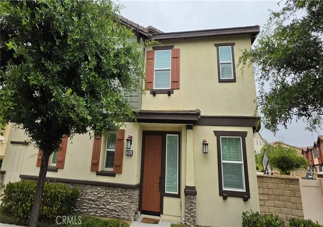 3rd image of 22041 Barrington Wy, Santa Clarita, CA 91350 | MLS# SR26134009