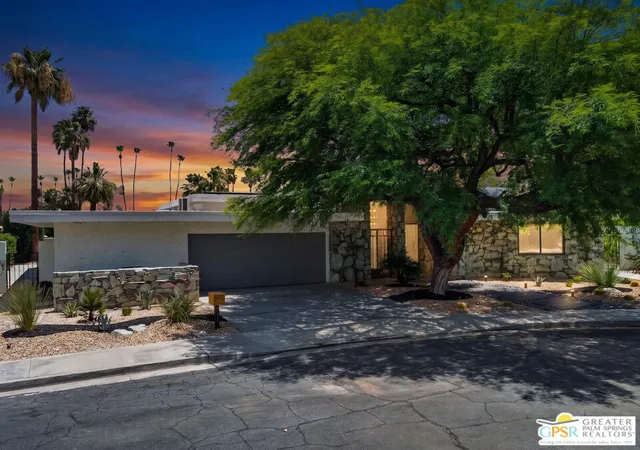 Photo 1 of Single family home for sale at 2078 S Chico Dr, Palm Springs, CA 92264 | MLS# 26846651PS | Listing updated on 2026-10-04