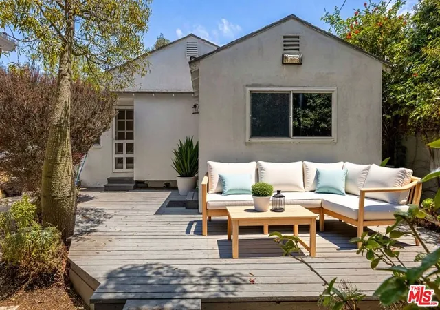Homes for sale in Santa Monica, CA | 2416 29th St, Santa Monica, CA 90405 | MLS# 26849527