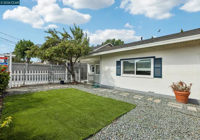 Homes for sale in Martinez, CA | 4108 Irene Dr, Martinez, CA 94553 | MLS# 41139026