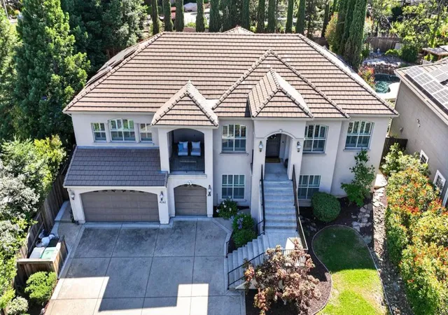 Photo 2 of Sale Pending at 4262 Hensley Cir, El Dorado Hills, CA 95762 | MLS# ML82051672 | Listing updated on 2026-10-02
