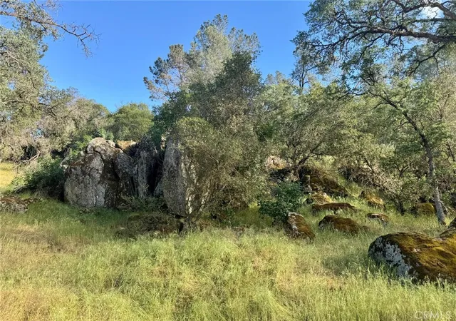 3rd image of 1 Road 400, Coarsegold, CA 93614 | MLS# FR26134514