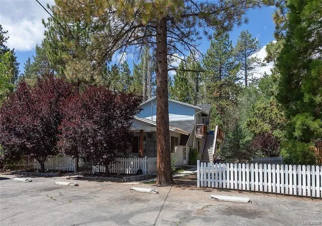 2nd image of 1017 Greenway Dr, Big Bear City, CA 92314 | MLS# 219149431DA