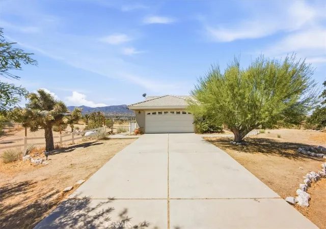 Photo 2 of Single family home for sale at 1397 Sierra, Pinon Hills, CA 92372 | MLS# PW26131827 | Listing updated on 2026-06-25