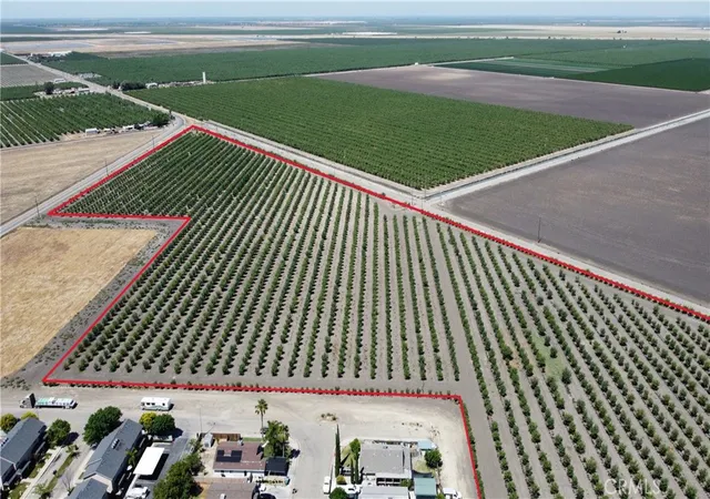 8th image of 1 S Placer Ave, San Joaquin, CA 93660 | MLS# FR26134564