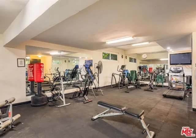 2nd image of 1203 N Sweetzer Ave, West Hollywood, CA 90069
