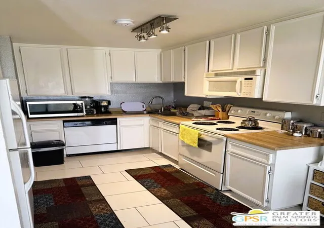 Homes for sale in Desert Hot Springs, CA | 66735 12Th St, Desert Hot Springs, CA 92240