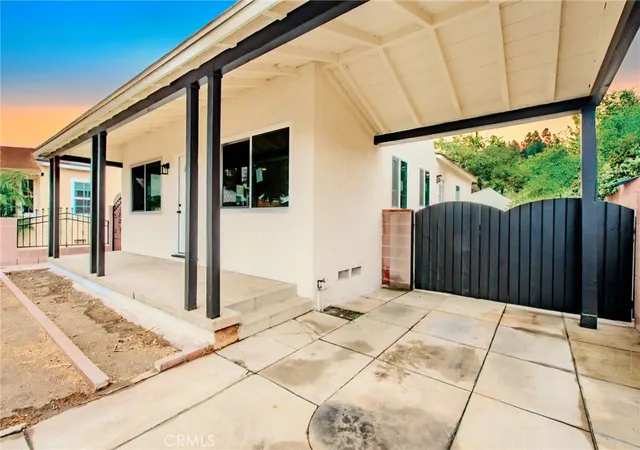Photo 2 of Single family home for sale at 2549 Kansas, South Gate, CA 90280 | MLS# CV26132748 | Listing updated on 2026-09-02