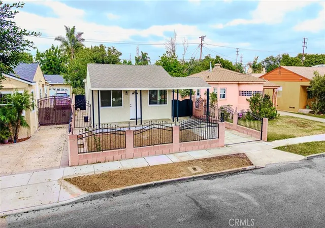 Photo 3 of Single family home for sale at 2549 Kansas, South Gate, CA 90280 | MLS# CV26132748 | Listing updated on 2026-09-02