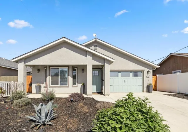 Homes for sale in Chowchilla, CA | 22356 Arnott Dr, Chowchilla, CA 93610 | MLS# ML82051686