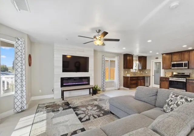 Homes for sale in Chowchilla, CA | 22356 Arnott Dr, Chowchilla, CA 93610 | MLS# ML82051686