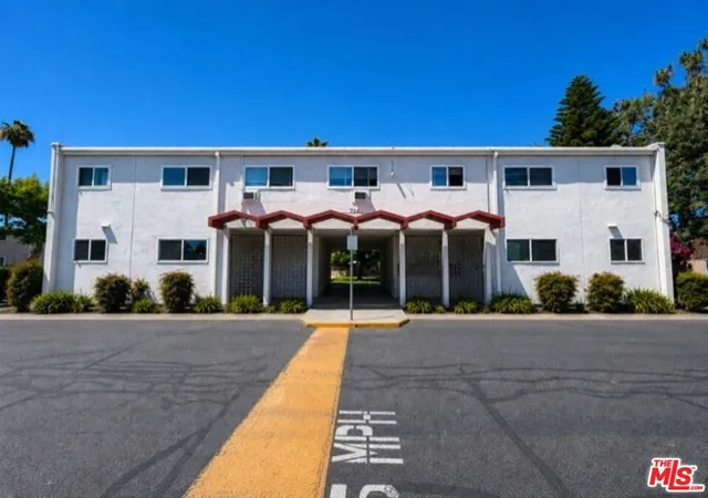 2nd image of 7141 Coldwater Canyon Ave #5, North Hollywood, CA 91605 | MLS# 26849989