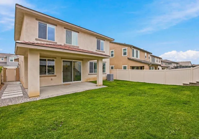 3rd image of 32224 Penstemon Wy, Temecula, CA 92591 | MLS# PTP2604725