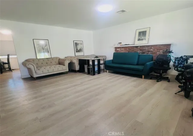 Photo 3 of Single family home for sale at 556 W Campus View, Riverside, CA 92507 | MLS# WS26134678 | Listing updated on 2026-10-04