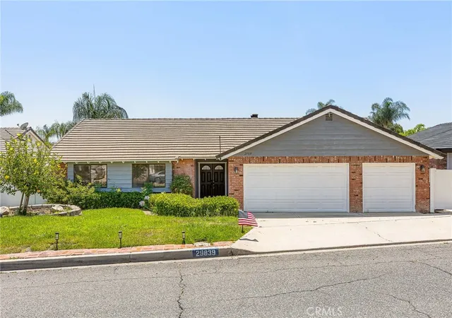 Photo 2 of Single family home for sale at 29839 Ketch, Canyon Lake, CA 92587 | MLS# SW26132394 | Listing updated on 2026-10-06