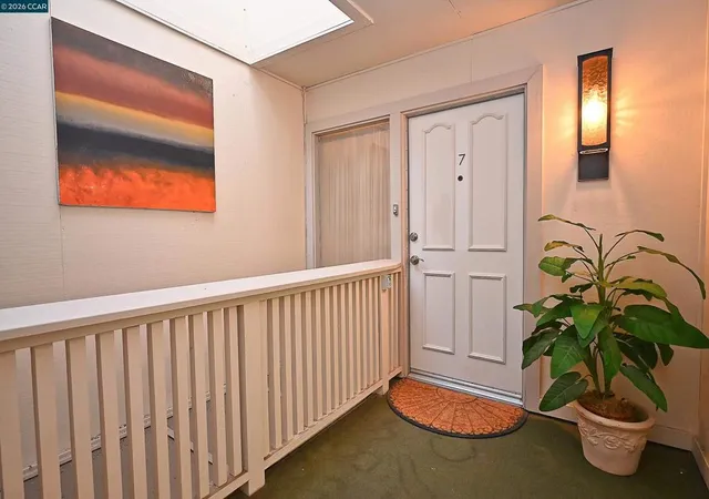 3rd image of 1361 Singingwood Ct, Walnut Creek, CA 94595