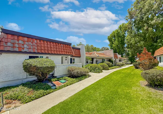 2nd image of 1305 Lakewood Ct, Westlake Village, CA 91361 | MLS# 226002904