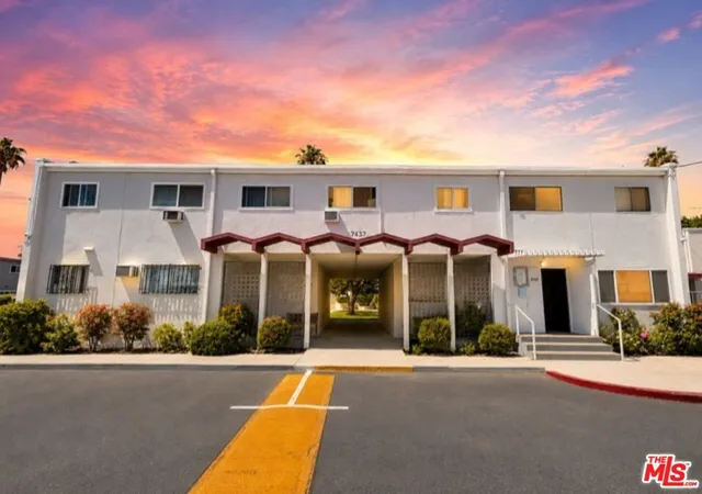 Homes for sale in North Hollywood, CA | 7137 Coldwater Canyon Ave #12, North Hollywood, CA 91605 | MLS# 26850103
