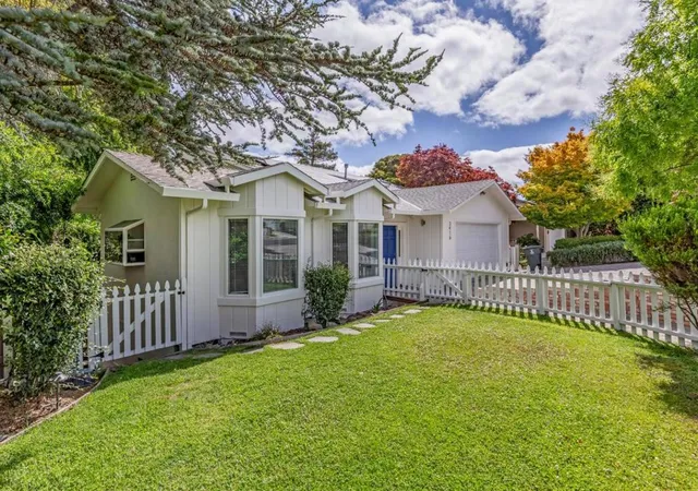 Homes for sale in Belmont, CA | 3416 Plateau Dr, Belmont, CA 94002 | MLS# ML82050077