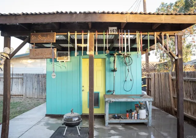 Homes for sale in El Centro, CA | 1561 W Heil Ave, El Centro, CA 92243 | MLS# PTP2604727