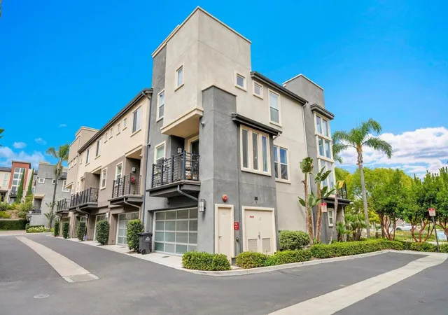 Photo 3 of Sale Pending at 2432 Via Alta, San Diego, CA 92108 | MLS# 260015041SD | Listing updated on 2026-09-28