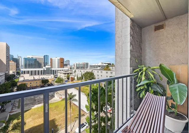 Listing Photo 1 - Condo for sale in building located at 1333 8Th Ave, San Diego, CA 92101 - Unit #705
