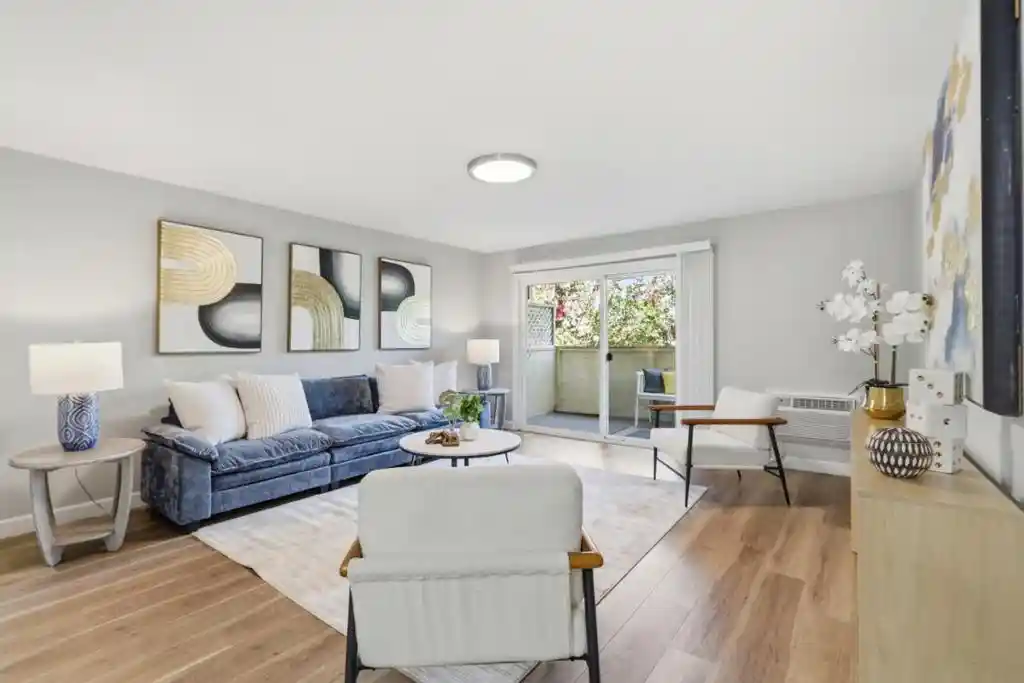 Condo for sale at 1033 Crestview Dr #110, Mountain View, CA 94040 | MLS# ML82050563