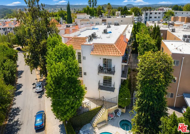 Photo 3 of Sale Pending at 4249 Longridge Ave #209, Studio City, CA 91604 | MLS# 26850183 | Listing updated on 2026-10-10