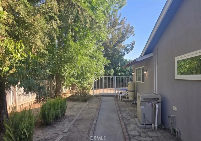 3rd image of 267 W Dovewood, Fresno, CA 93704 | MLS# NP26134466