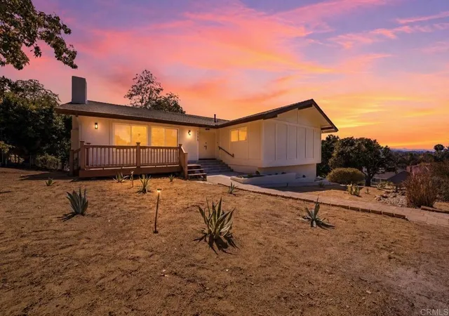 Homes for sale in Escondido, CA | 1336 Top Rail Ln, Escondido, CA 92027 | MLS# NDP2605957