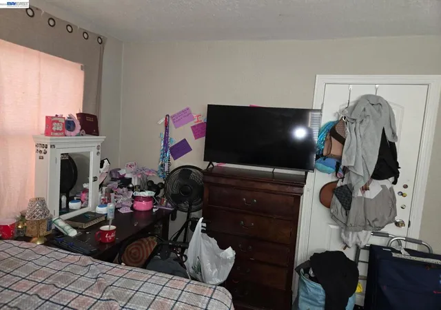 Photo 3 of Single family home for sale at 1409 Pennsylvania, Richmond, CA 94801 | MLS# 41139097 | Listing updated on 2026-07-11