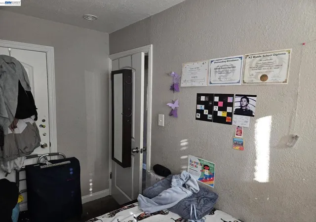 Photo 4 of Single family home for sale at 1409 Pennsylvania, Richmond, CA 94801 | MLS# 41139097 | Listing updated on 2026-07-11