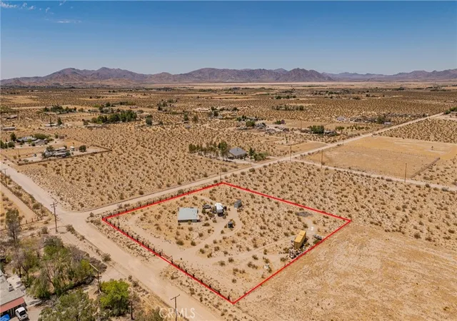 Homes for sale in Lucerne Valley, CA | 35330 Foothill Rd, Lucerne Valley, CA 92356 | MLS# IG26134982